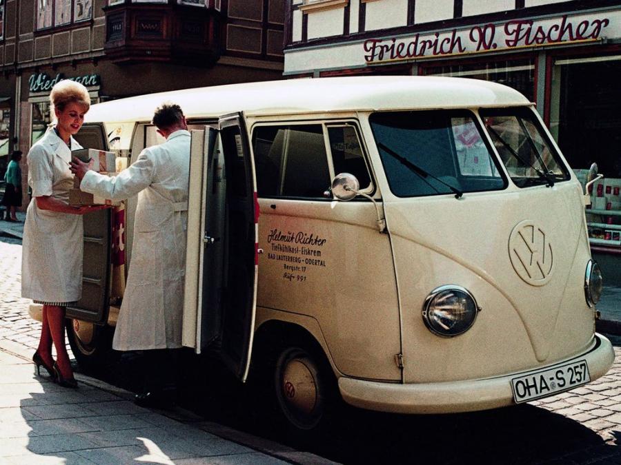  Volkswagen T1 Kombi 1950 года  (фото 15 из 27)